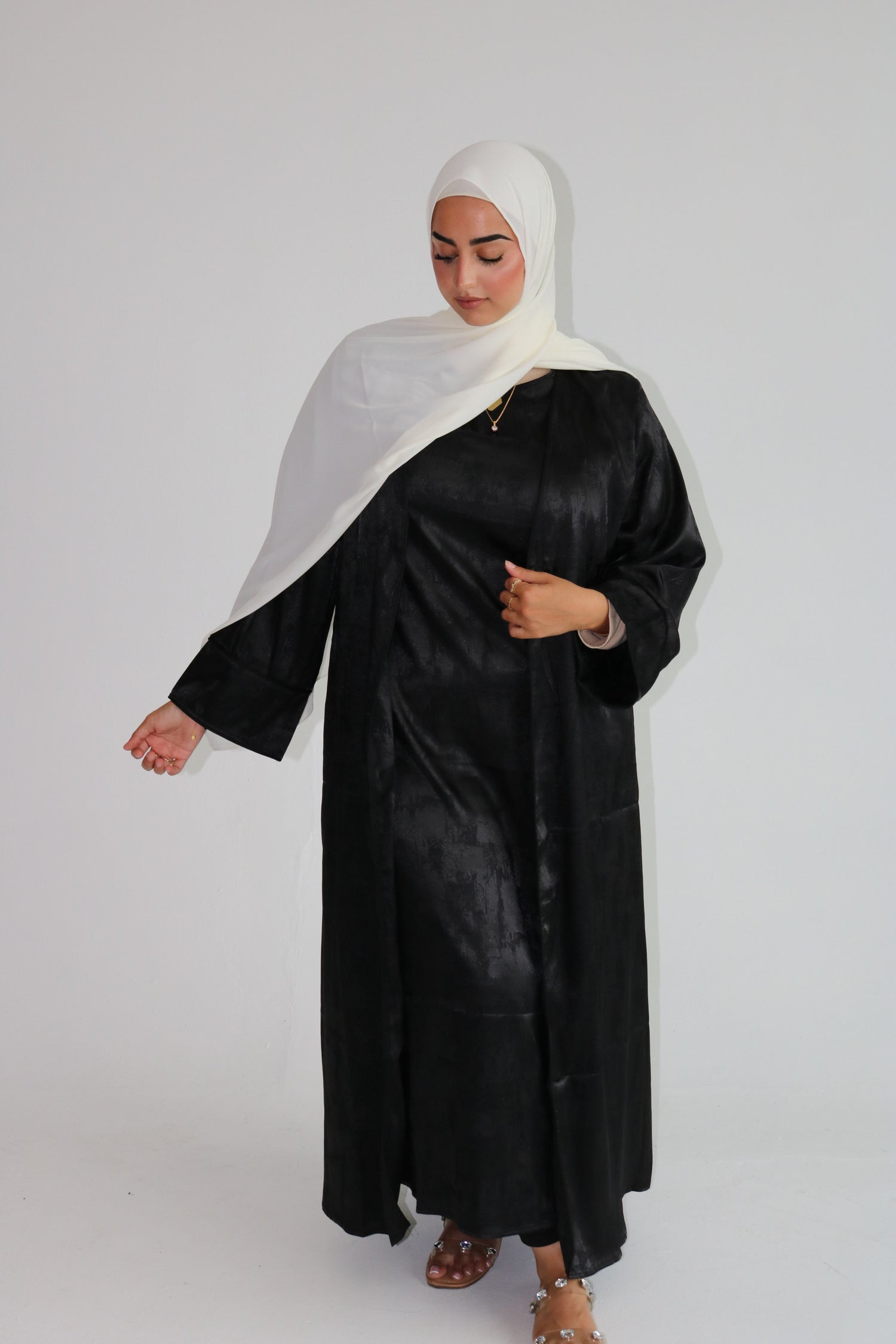 Abstract Abaya