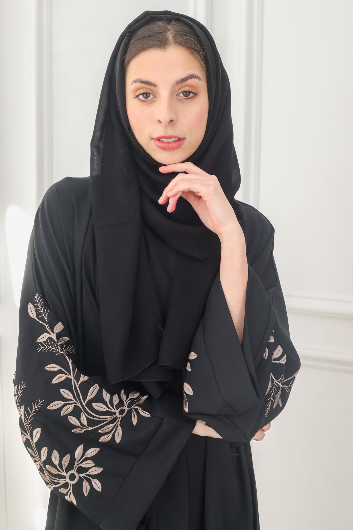 Bronze Vines Black Abaya